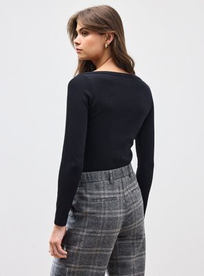 Imagen 2 del producto Polera Cuello Bote Manga Larga Acanalada