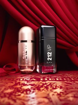 Imagen 2 del producto Set Perfume 212 VIP Rosé EDP Mujer 80 ml + Loción Corporal 100 ml + EDP 10 ml Carolina Herrera