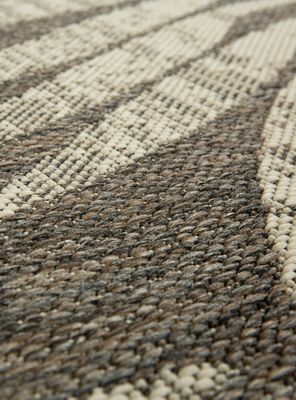 Imagen 2 del producto Alfombra Bajada de Cama Tropical Beige 67x120 cm