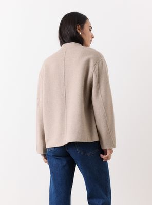 Imagen 2 del producto Abrigo Lana Hecho a Mano con Botones de Carey