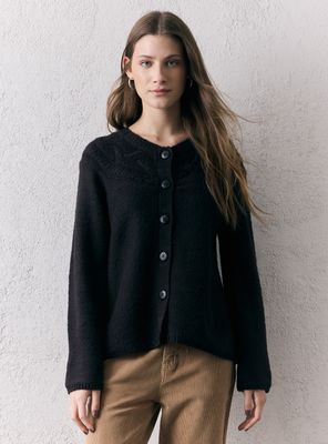 Imagen 1 del producto Chaleco con Trenzas en Pecho