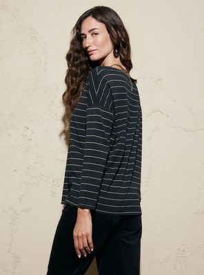 Imagen 2 del producto Polera Líneas en Contraste con Manga Caída