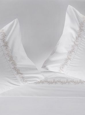 Imagen 2 del producto Sábana 2 Plazas Bordada Botánica Blanca 220 Hilos