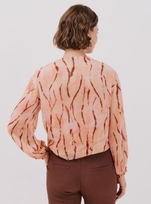 Imagen 2 del producto Blusa con Escote