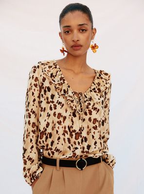 Blusa Volantes Amarre Escote