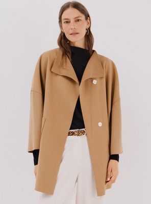 Abrigo Capa con Tejido Ligero