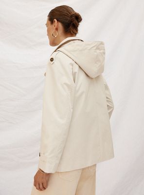 Imagen 2 del producto Abrigo Corto con Vuelo