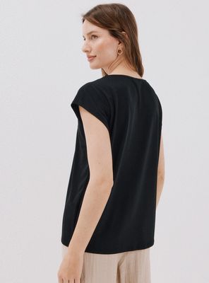 Imagen 2 del producto Polera con Detalle Puntilla