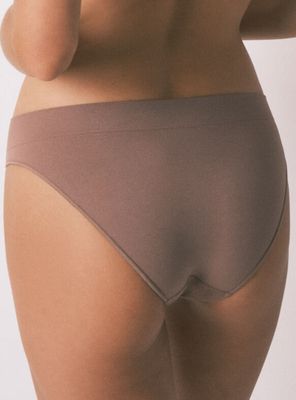 Imagen 2 del producto Calzón Clásico sin Costuras con Etiqueta