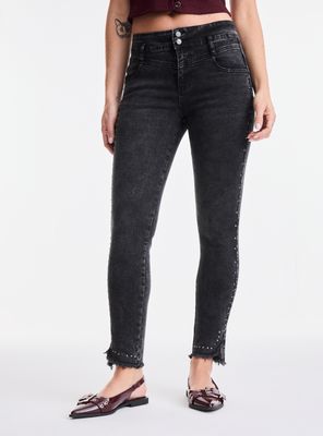 Imagen 1 del producto Jeans Push Up Tachas en el Costado