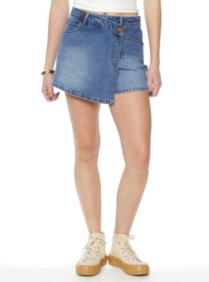 Short con Botón Regular Fit