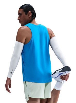 Imagen 2 del producto Polera de Correr Dfri Fit Miler Tank