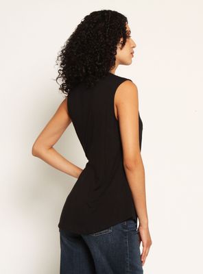 Imagen 2 del producto Polera sin Manga Escote V con Pliegue en Delantero