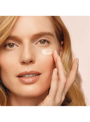 Imagen 2 del producto Wrinkle Smoothing Eye Cream Benefiance 15 ml