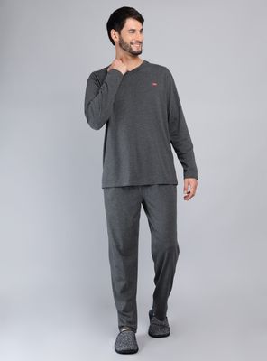 Imagen 1 del producto Pijama Largo Regular Fit Unicolor