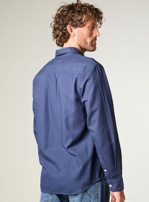 Imagen 2 del producto Camisa WRG Bolsillo Frontal Casual