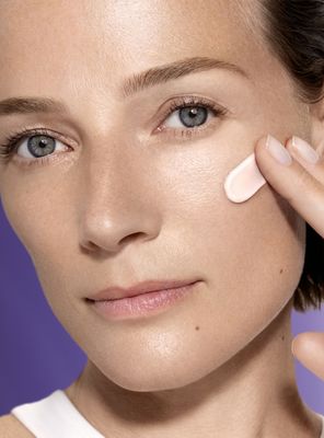 Imagen 2 del producto Crema Rénergie H.P.N UVMUNE SPF50 50ml Refill