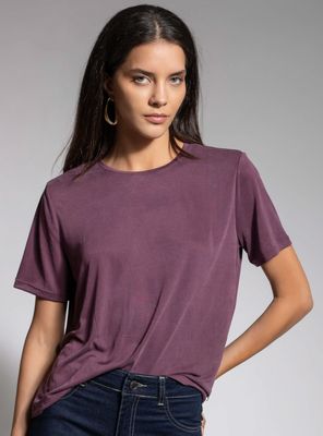 Lolita Pocket Polera Básica Celia Vino Poleras