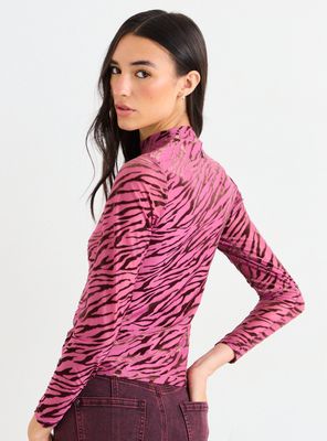 Imagen 2 del producto Polera Fantasía Beatle Regular Manga Larga