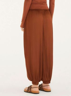 Imagen 2 del producto Pantalón Bombacho Pretina Ancha