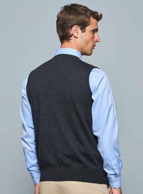 Imagen 2 del producto Sweater Lana Merino Sin Manga Cuello V