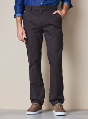 Pantalón Chino Básico Tailored Fit