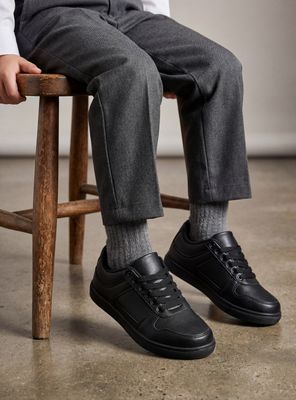 Imagen 1 del producto Zapatilla Escolar Black con Cordón Niño