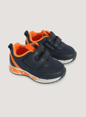 Imagen 2 del producto Zapatilla Urbana Luces y Velcro Niño