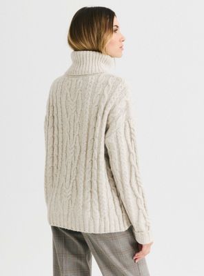 Imagen 2 del producto Sweater con Trenzas