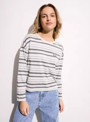 Polera Manga Larga Regular con Bordado en Pecho