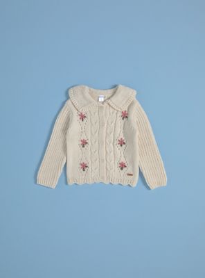 Chaleco con Cuello Bobo y Bordados