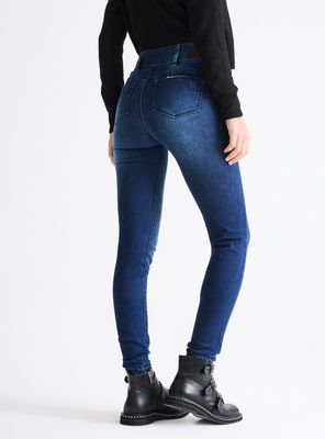 Imagen 2 del producto Jeans Push Up Pretina Ancha con Aplicaciones