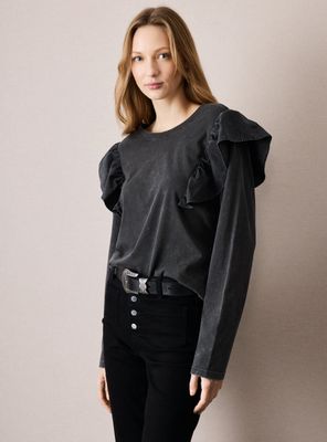 Polera con Vuelo Rígido y Proceso de Teñido