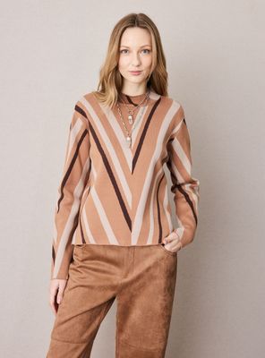 Sweater con Diseño y Cuello Alto