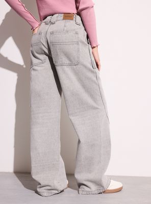 Imagen 2 del producto Jeans Sueltos con Cortes