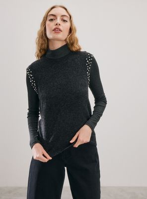 Sweater sin Mangas con Aplicación