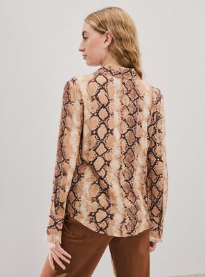 Imagen 2 del producto Blusa Camisera Estampada