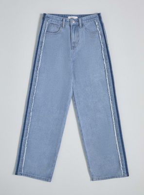 Jeans Detalle Costuras Lateral