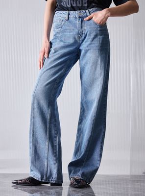 Jeans Wide Leg Corte en el Medio