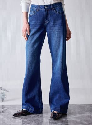 Jeans Flare Fit Tiro Alto