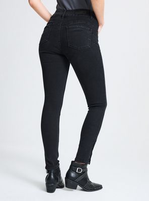 Imagen 2 del producto Jeans Push Up Cadenita en Bolsillo