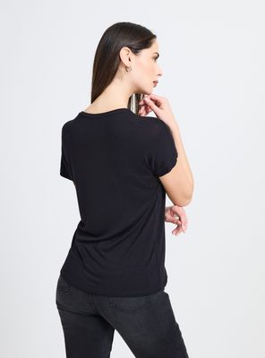 Imagen 2 del producto Polera Básica Holgada Viscosa Tejida Aplicaciones