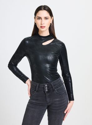 Body Simil Cuero Manchado Cuello Alto Cutout