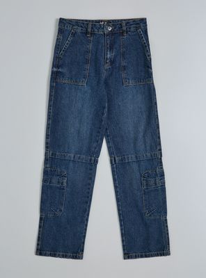 Jeans Cargo con Bolsillos y Detalle en Rodilla