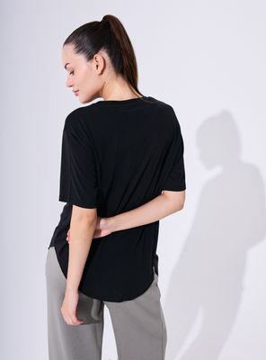 Imagen 2 del producto Polera Liviana Tela Fluida