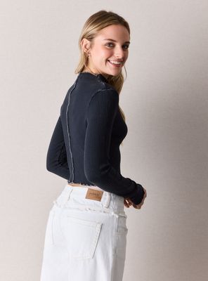 Imagen 2 del producto Polera Cuello Alto Detalle Bitono