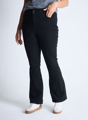 Jeans Flare Tachas Costados Curvy