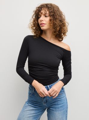 Polera Body Escote Asimétrico con Fruncidos