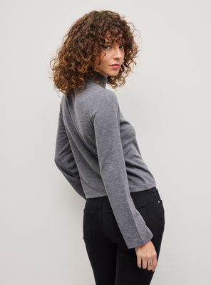 Imagen 2 del producto Polera Cuello Mock Manga Larga Suave