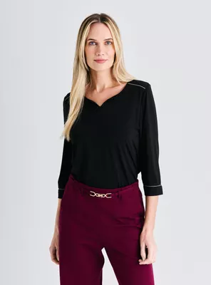 Polera con Aplicación en Hombros